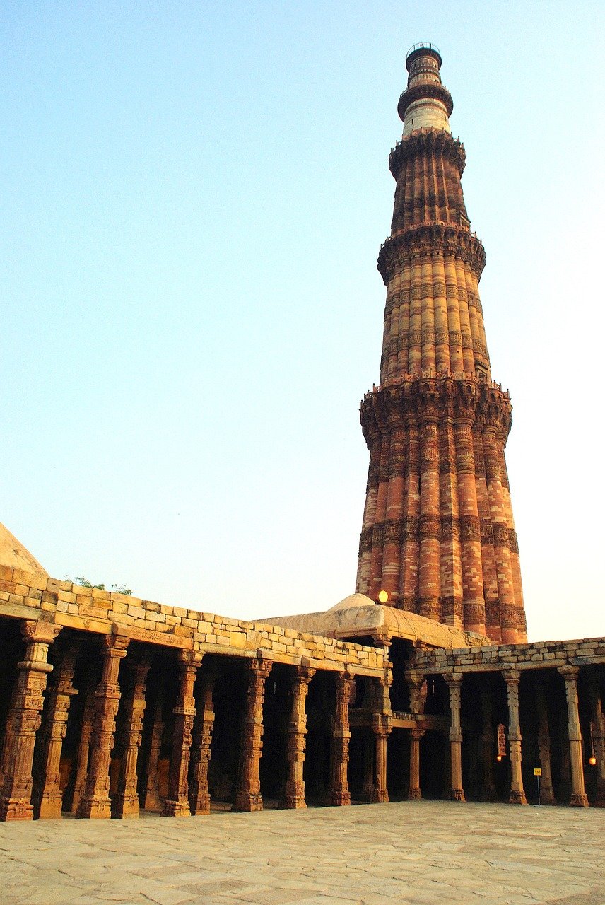 Qutub Minar , Delhi India