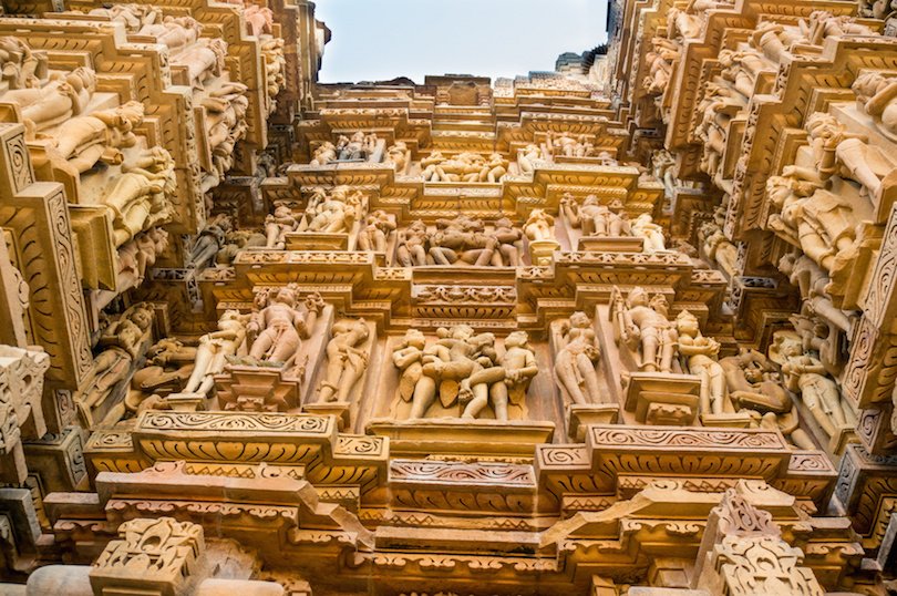 Erotic carvings at Khajurao temples India- Travel Jaunts