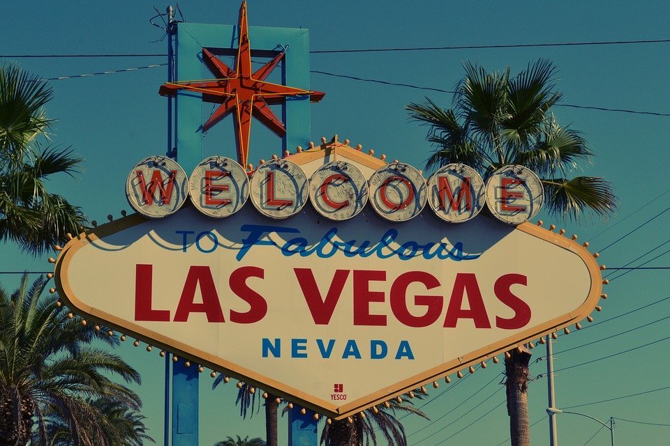 Las-Vegas-Nevada-by-Travel-Jaunts